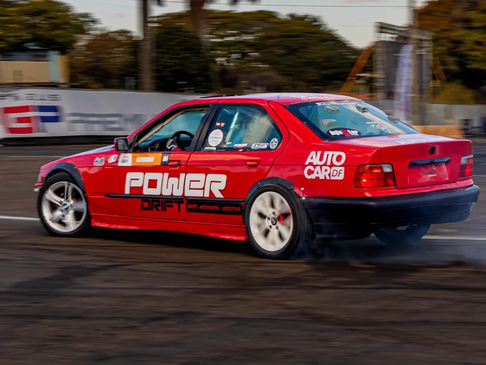 Carro da Powerdrift na pista do MegaDrift 2024